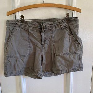 Prana Light Green/Grey Shorts - - Size 8